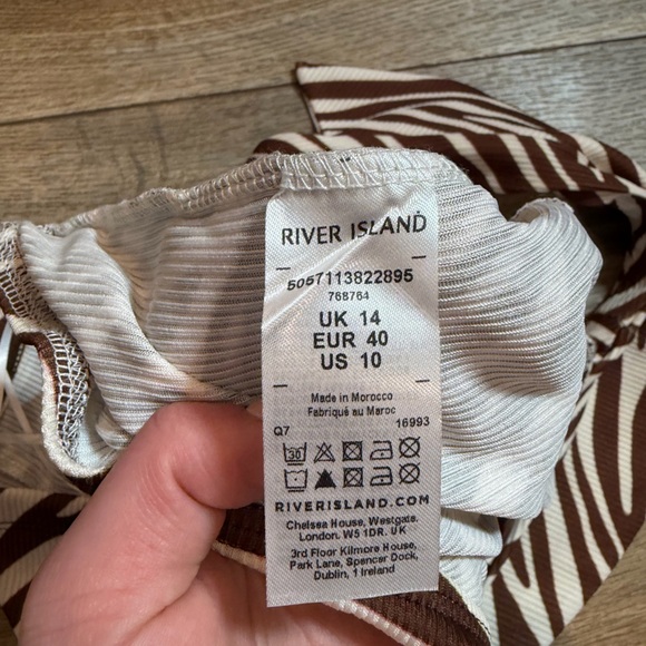 River Island Safari Zebra Print cropped halter top - Picture 7 of 8